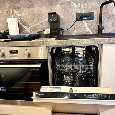 Lejlighed Luxury Near & Grand Park Tirana