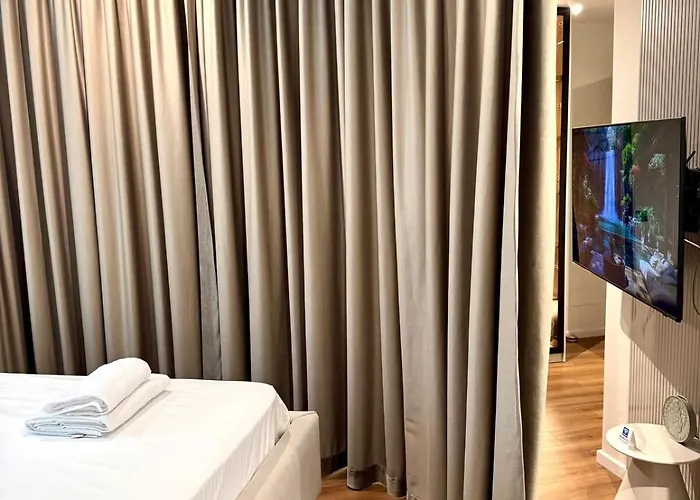 Apartament Luxury Near & Grand Park Tirana