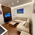 Luxury Near & Grand Park *