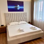 Luxury Near & Grand Park Apartment Tirana
