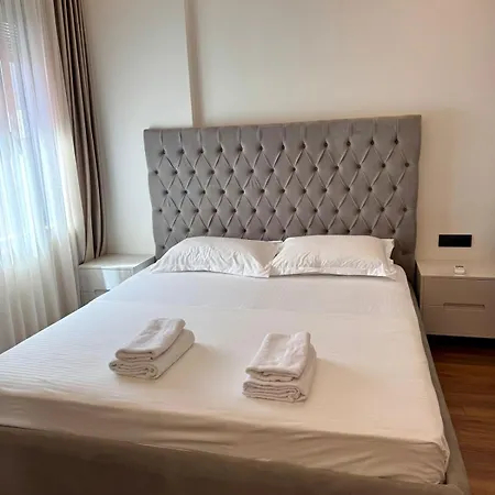 Luxury Near & Grand Park * Tiran