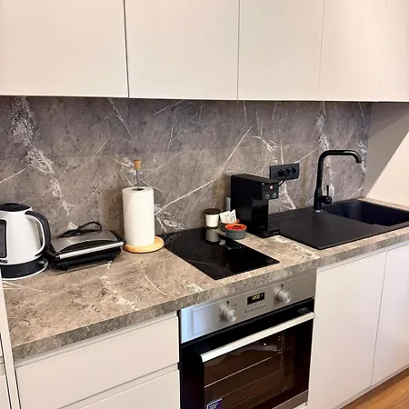 Apartman Luxury Near & Grand Park Tirana