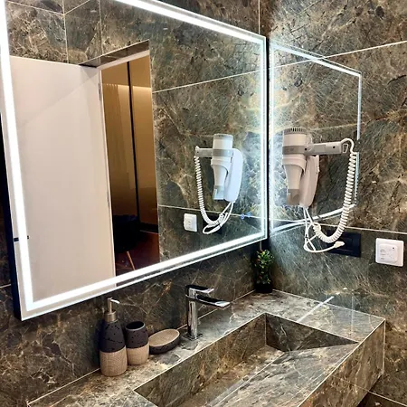 Luxury Near & Grand Park Daire Tiran