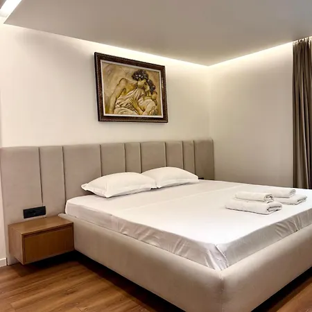 Luxury Near & Grand Park * Tiran