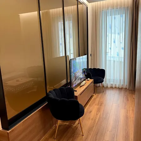 Daire Luxury Near & Grand Park