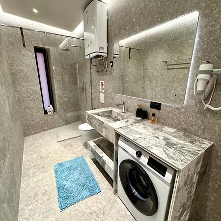 Apartman Luxury Near & Grand Park Tirana