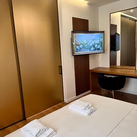 Luxury Near & Grand Park 아파트 *