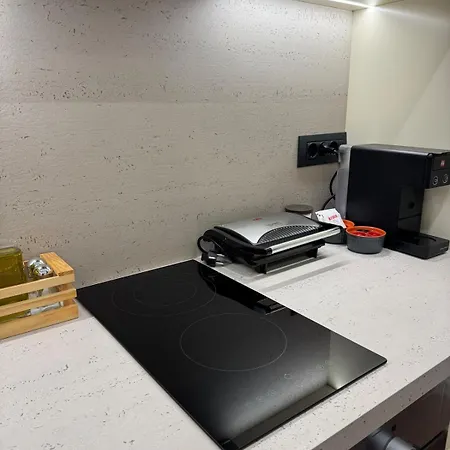 Luxury Near & Grand Park Apartman Tirana