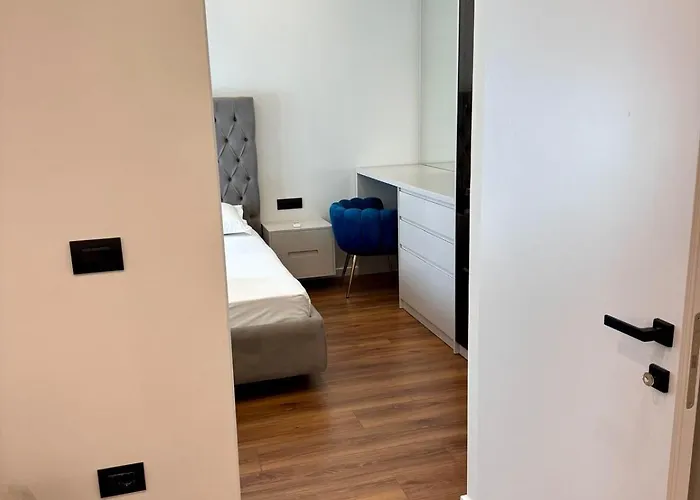 Luxury Near & Grand Park *