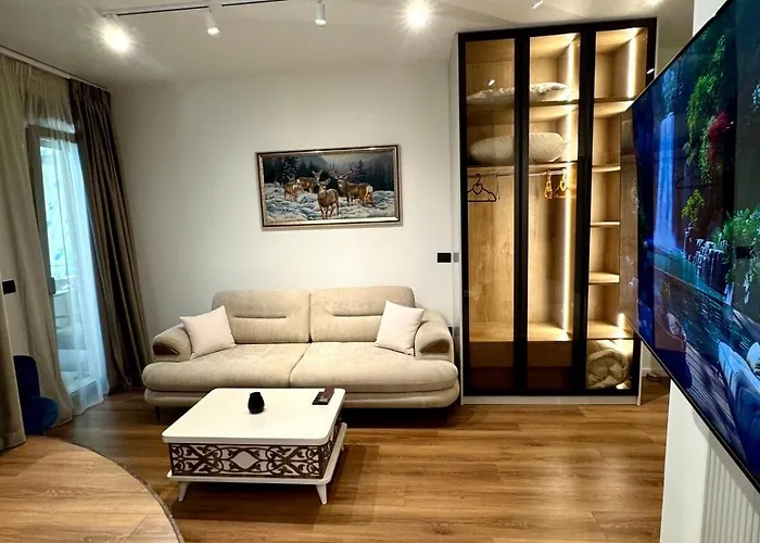 Luxury Near & Grand Park * 地拉那