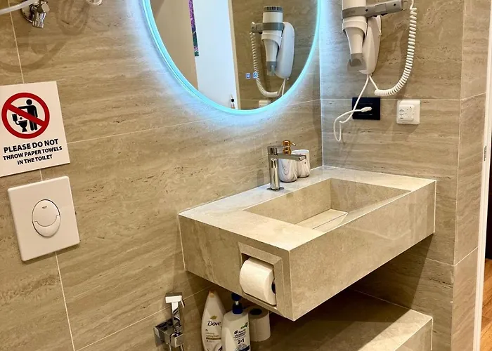 Luxury Near & Grand Park * Tirana